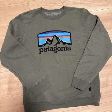 patagonia 올리브 그린 맨투맨 XS 호놀룰루 매장 구매