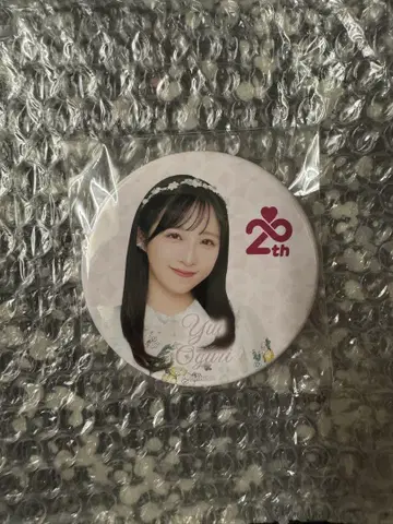 AKB48 2025년 48의 날 기념 스크래치 캔뱃지 오구리 유이