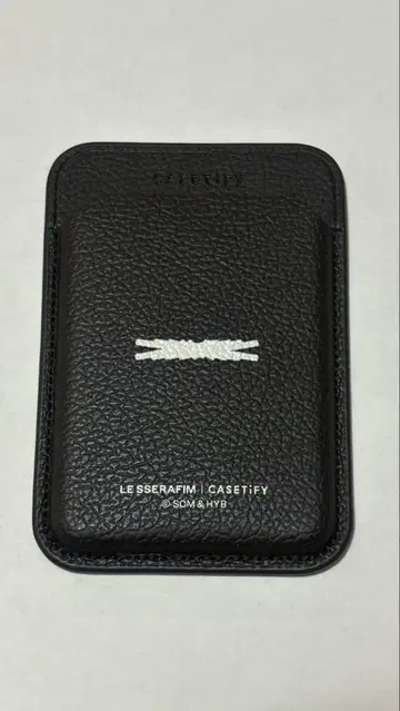 LE SSERAFIM x CASETiFY 콜라보 MagSafe 지갑