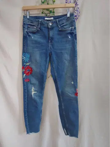 ZARA trafaluo 꽃무늬 스트레치 스키니 데님 컷오프