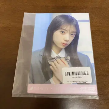 노기자카46 야다 모에카 브로마이드