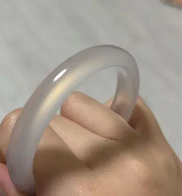 고품질 마노 팔찌 뱅글 푸른빛 화이트 52mm