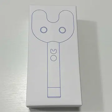 NewJeans 응원봉, 멤버 전원 트레이딩 카드 포함
