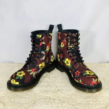 새상품급 닥터마틴 UK4 (23.0cm 상당) 꽃무늬 Dr.Martens