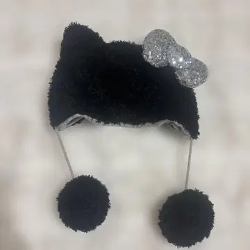 키티 팬캡 블랙 폼폼 포함