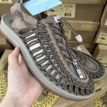 KEEN 27cm 브라운 스포츠 샌들