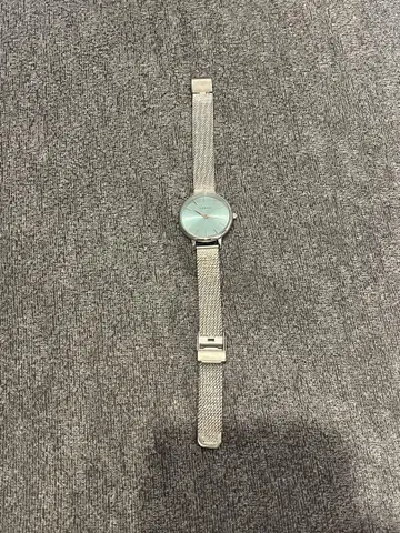 CASIO 파란색 메쉬 밴드 손목시계