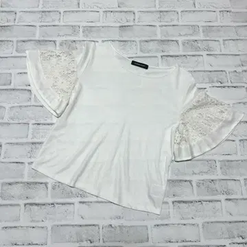[퀸즈 코트] 플레어 소매 레이스 티셔츠 화이트 M 상당
