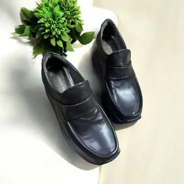 스테판 켈리앙의 스테디셀러 로퍼 통굽 프랑스제 22.5cm