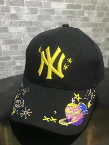 MLB 어패럴 라인 NY 양키스 타투 자수 벨트 백 캡