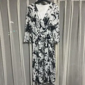Shein dazy 화이트 블랙 카슈쿨 원피스 드레스