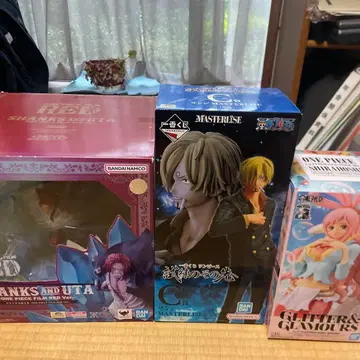 SHANKS AND UTA - ONE PIECE FILM RED Ver.