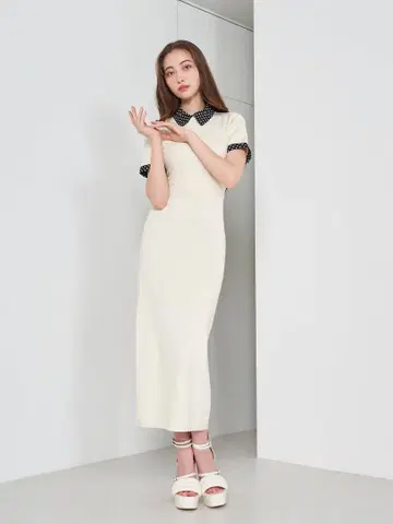 Darich 백 오픈 도트 옷깃 니트 원피스