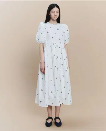 비비 EMILY HEART 드레스