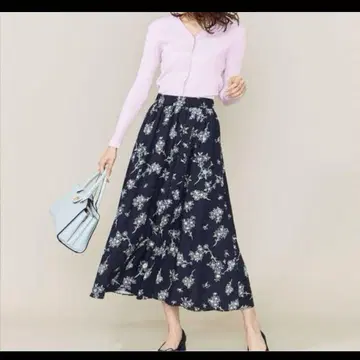 플라워 아트 프린트 롱 스커트 쿠미쿄쿠 꽃무늬 네이비