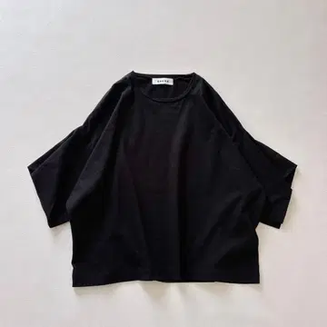 사쿠라 코튼 린넨 소매 슬릿 티셔츠 티셔츠 블랙 M