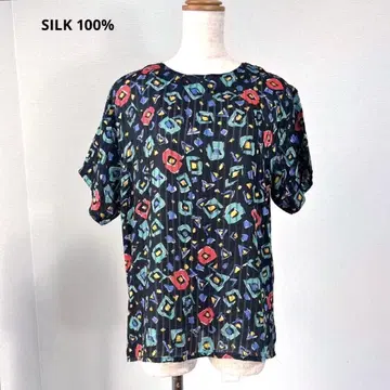 올 패턴 시스루 스트라이프 실크 반팔 상의 블랙 Y686