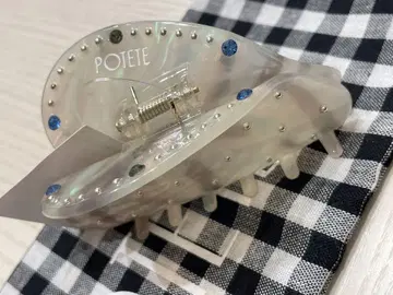 POTETE 스톤 하트 클립 그레이 헤어 액세서리 포테테