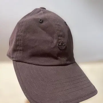 브라운 adidas 캡