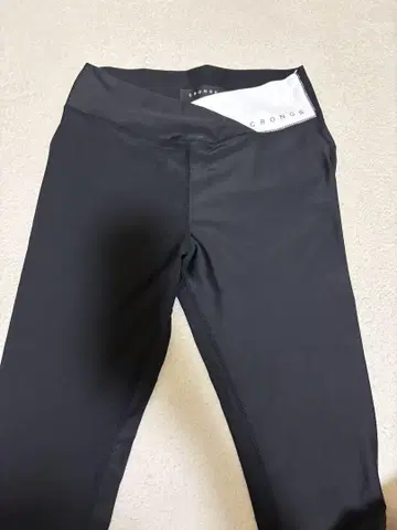 시착만 한 상품 CRONOS 레깅스