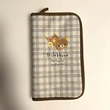 리락쿠마 돈이 모이는 멀티 파우치 BOOK