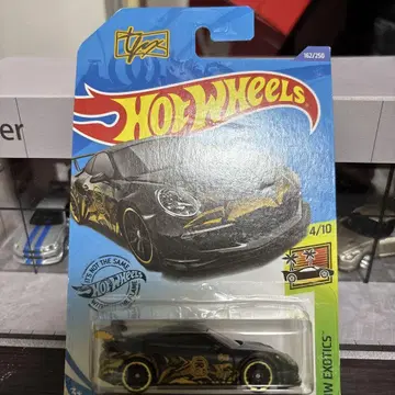 Hot Wheels Porsche 911 GT3 RS