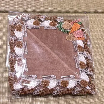 치카자와 레이스 치카자와 카레는 마시는 것 손수건 브라운