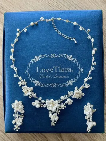 Love Tiara 꽃 모티브 액세서리 세트