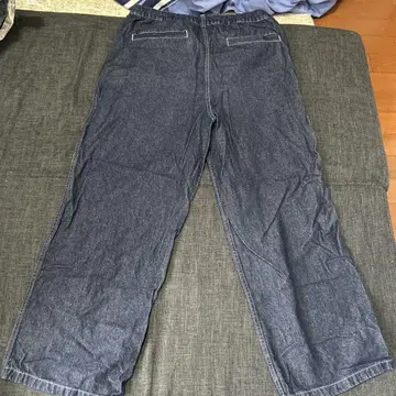 다크 블루 루즈핏 데님 팬츠