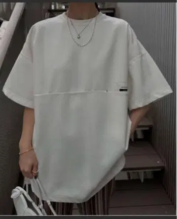 아메리 시엠 포켓 빅 티셔츠