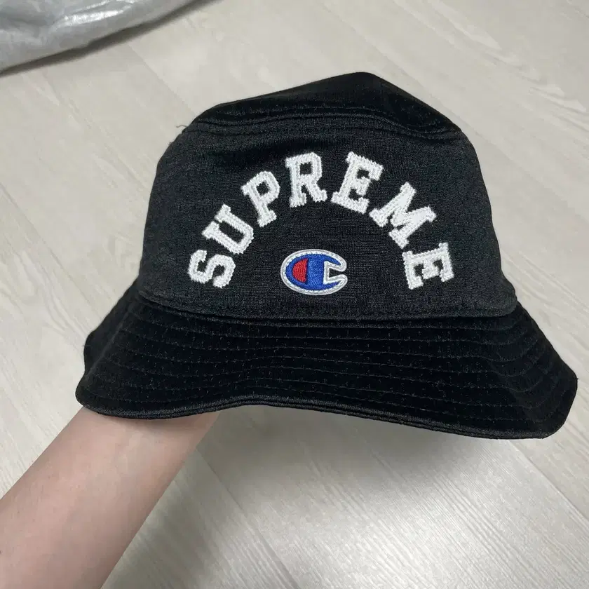 SUPREME | 슈프림 [s/m] Supreme Champion 24ss Mesh Crusher