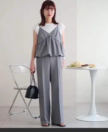 그레이 셋업 벌룬 캐미 살로펫