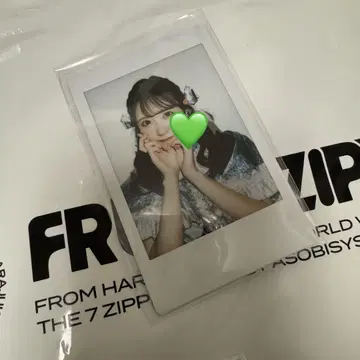 FRUITS ZIPPER 사쿠라이 유이 폴라로이드