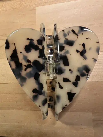 POTETE big heart clip bekko