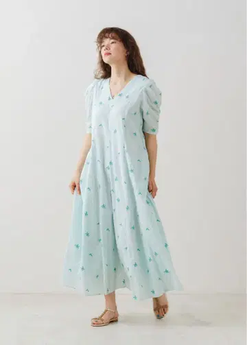 누키테파 Dot Leaf Gather Sleeve Dress