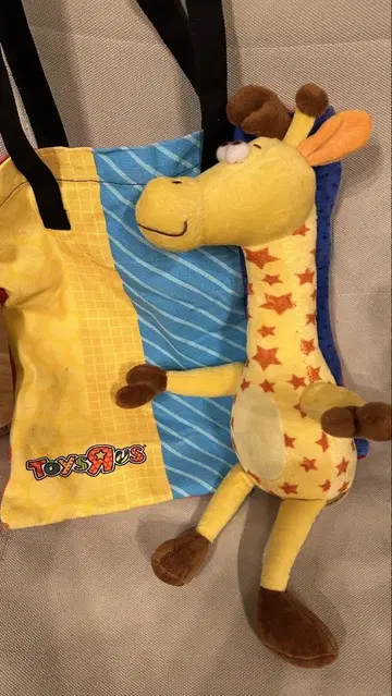 [새상품급] 토이저러스 기린 토트백 제프리 봉제 인형 묶음 판매