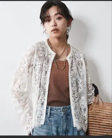 화이트 레이스 긴팔 가디건