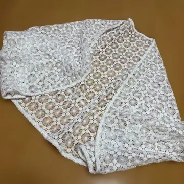 화이트 레이스 가디건 교토 메잔 팬 스크런치 수주 상품 시착만 한 상품
