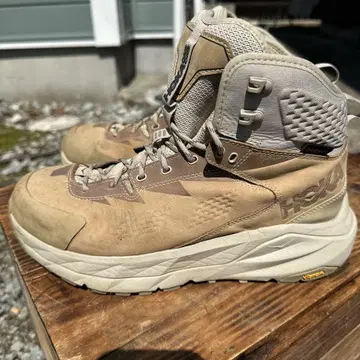 HOKAONEONE 호카오네오네 SKYKAHA 스카이 카하 26.5
