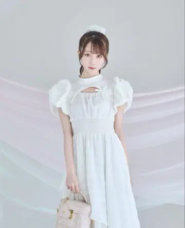 로제 뮤즈 자카드 체크 드레스