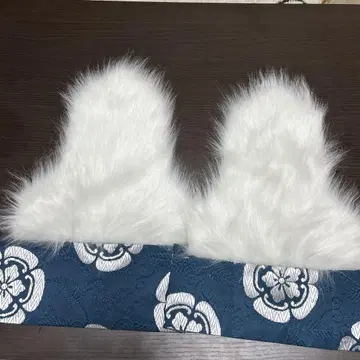 이시미 카구라 히로시마 카구라 털이 달린 손목 보호대