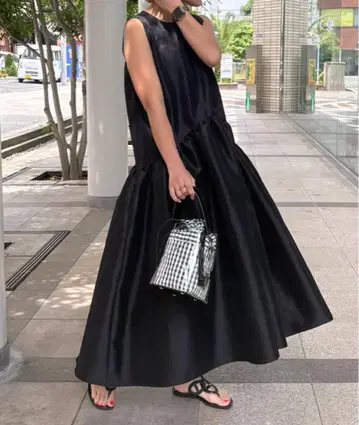 도노반 플레어 원피스 새상품급