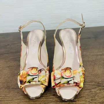 긴자 카네마츠 샌들 23.5cm