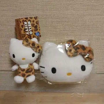 헬로키티 레오파드 무늬 패스 케이스 볼 체인 마스코트 브라운