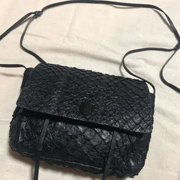오스크렌 피랄쿠 천연 가죽 숄더백 블랙