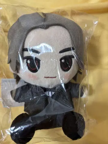 아카니시 젠 봉제 인형