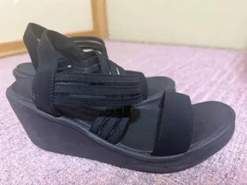 블랙 웨지솔 샌들