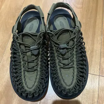 KEEN 킨 UNEEK 유니크 다크 올리브 블랙 26.5cm
