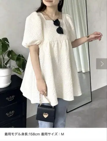 프로즈 베일 플라워 자카드 퍼프 슬리브 A 라인 블라우스 M