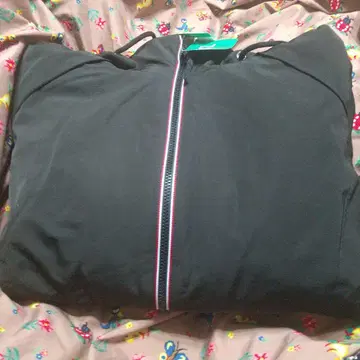 새상품 타미힐피거 TOMMY HILFIGER 블랙 XL 점퍼